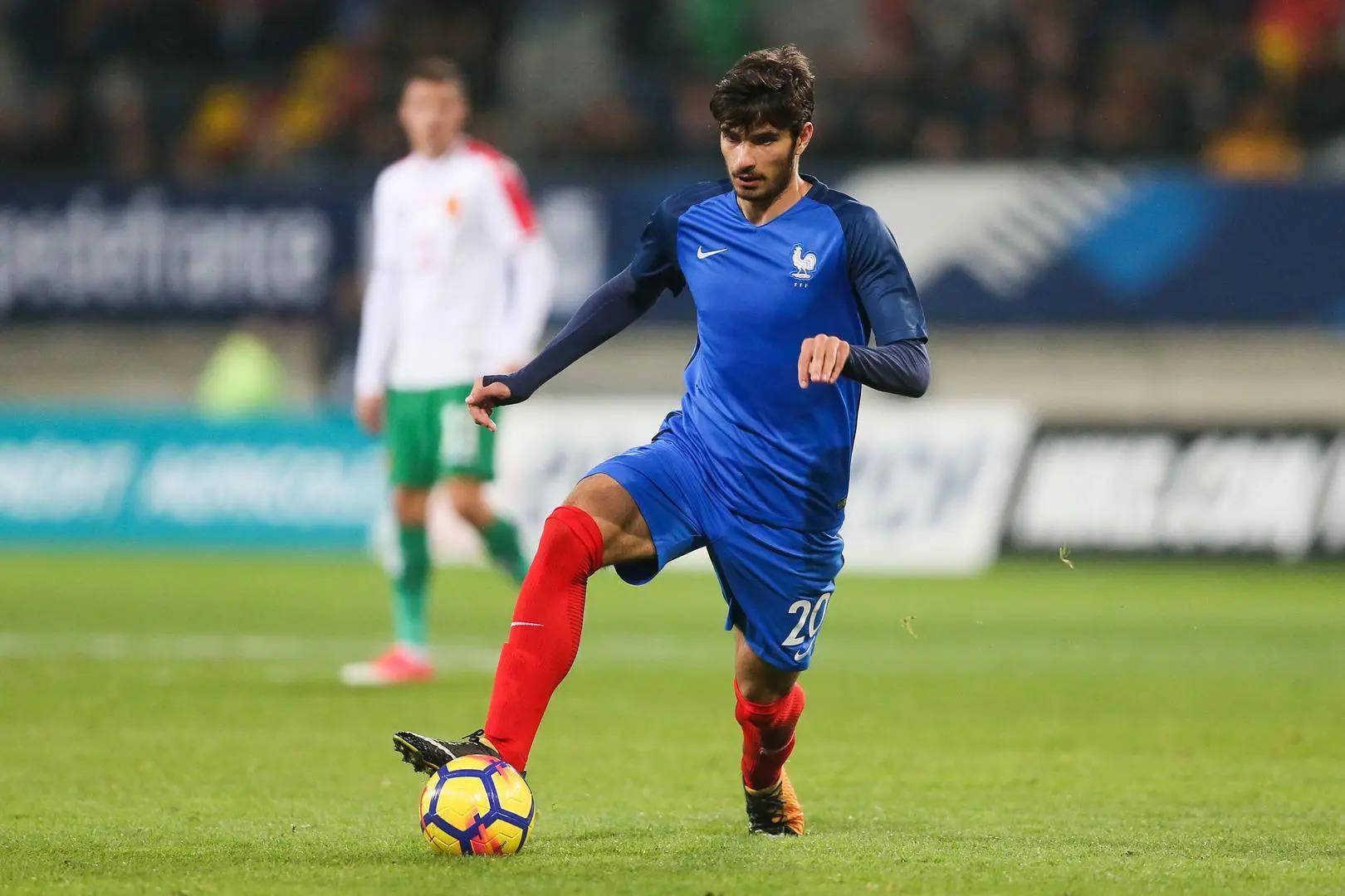 冲刺阶段体能课后，底特律活塞手感冰凉备战法甲，质疑声仍在，身体对抗强度拉满的简单介绍